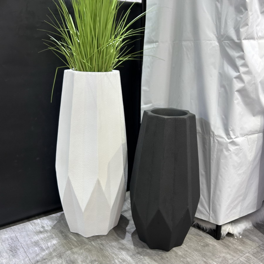 Nordic-style corrugated patterned tall vase, magnesium oxide bright white vertical patterned high-end ceramic flowerpot, size combination style large flowerpot