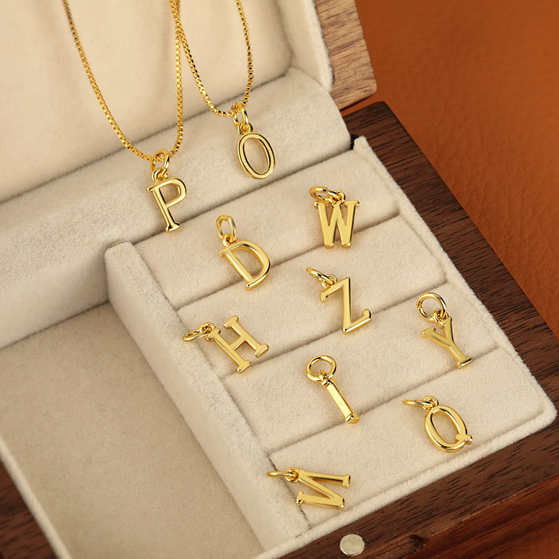 A new 26-letter copper electroplated DIY necklace pendant from Europe and America, a versatile and high-end necklace for women. Wholesale full figure