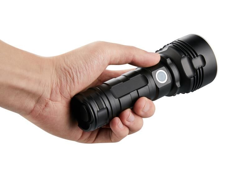 手电筒/小型手电/战术手电筒/太阳能板手电筒/手电筒装电池白底实物图