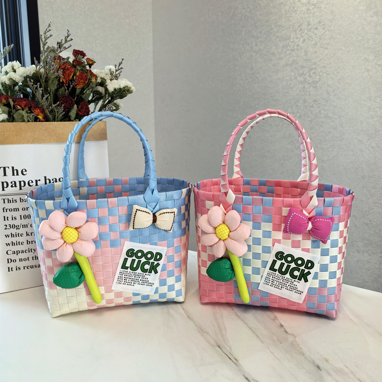 Bolso de bambú transfronterizo bolso de hombro único bolso de color tejido bolso de mano tejido bolsa de mujer de gran capacidad viaje de moda bolso de mano simple y versátil bolsa de mano de dibujos animados bolso de bambú hecho a mano