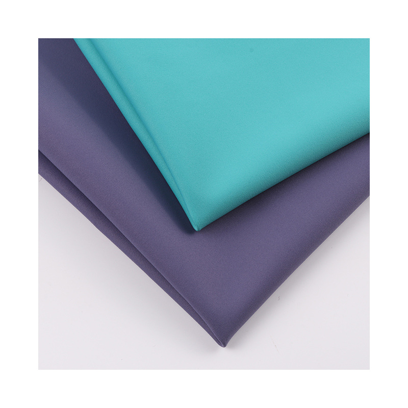 瑜伽服/瑜伽裤/瑜伽/四区瑜伽服/瑜伽短裤白底实物图