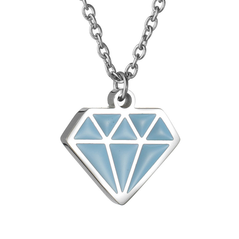 Wholesale of popular small accessories in Europe and America in 2024: ins style, versatile sweater chains, titanium steel necklaces, diamond-shaped pendants Item Picture