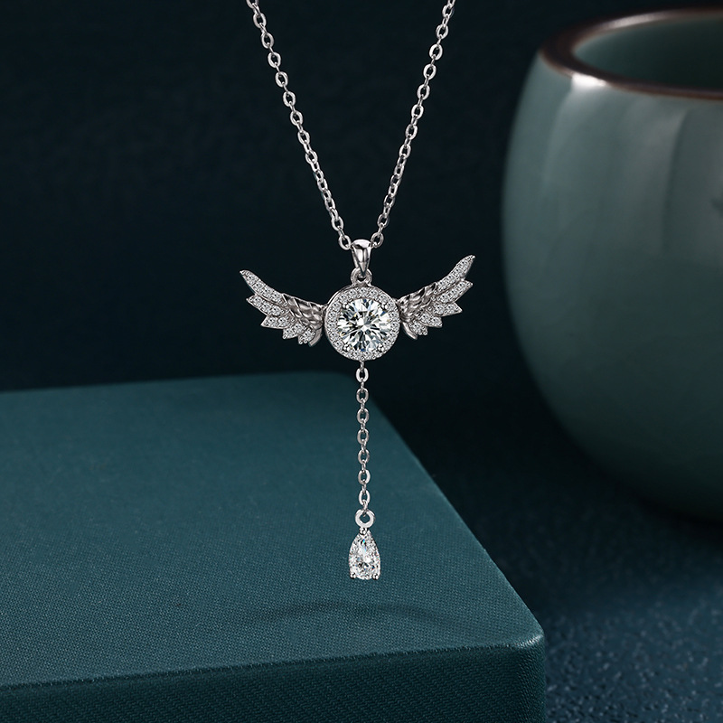 s925 sterling silver Angel Wings Mosang Necklace, a fashionable and niche women's Cupid Heart Wings movable necklace Specification image
