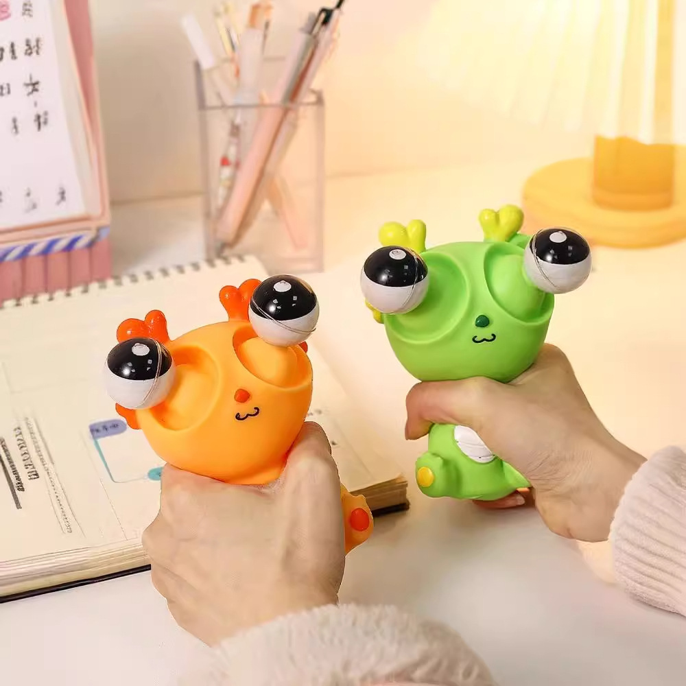Stress-relieving toys with wide-eyed popping eyes for the Year of the Dragon: A creative tool for children to vent their emotions, be funny and play tricks Application Scenario