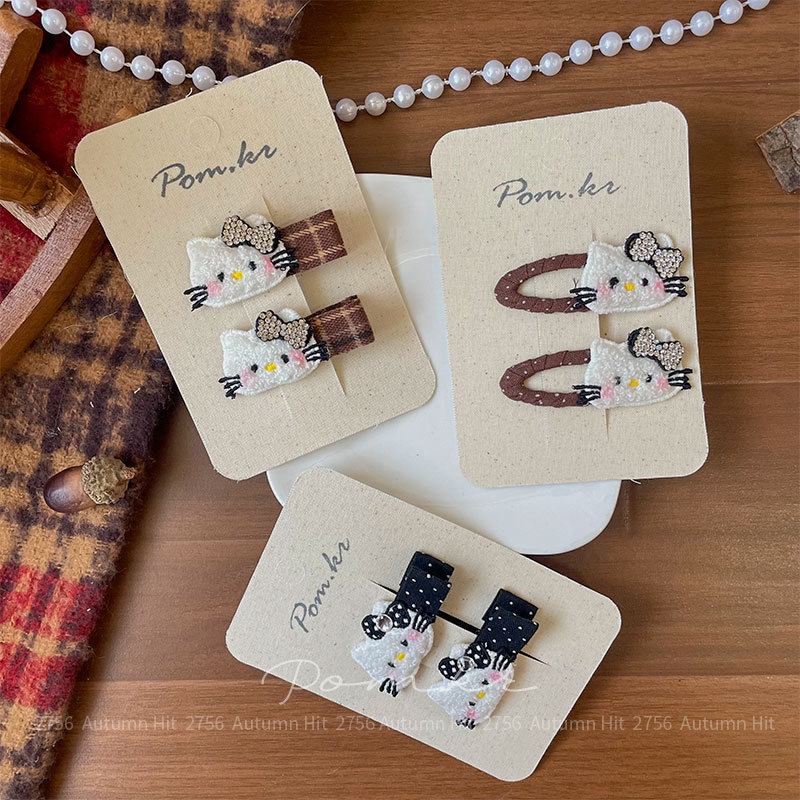 Korean version new cartoon KT children's hair clip, cute cat girl, sweet bangs, side clip, checkered embroidery, handcrafted Pom.kr knitted hair clip: checkered polka dot butterfly autumn and winter sweet girl, cute style headwear, matching hair accessory