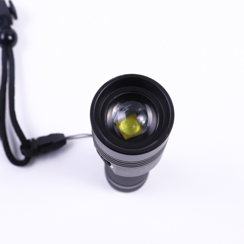 新款小型P50伸缩手强光电筒usb充电尾部强磁铁可手持夜行照明防水详情图4