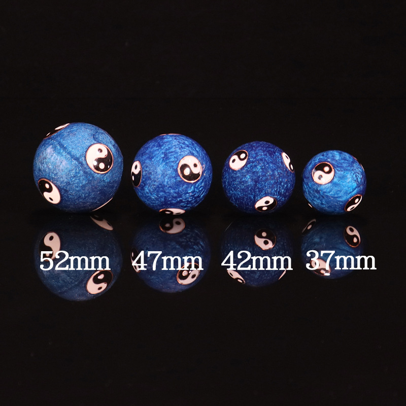 Cross-border foreign trade Beijing Jingtai LAN handball craft gifts, cloisonne enamel low-temperature hand-rotating ringtone massage fitness balls Application Scenario