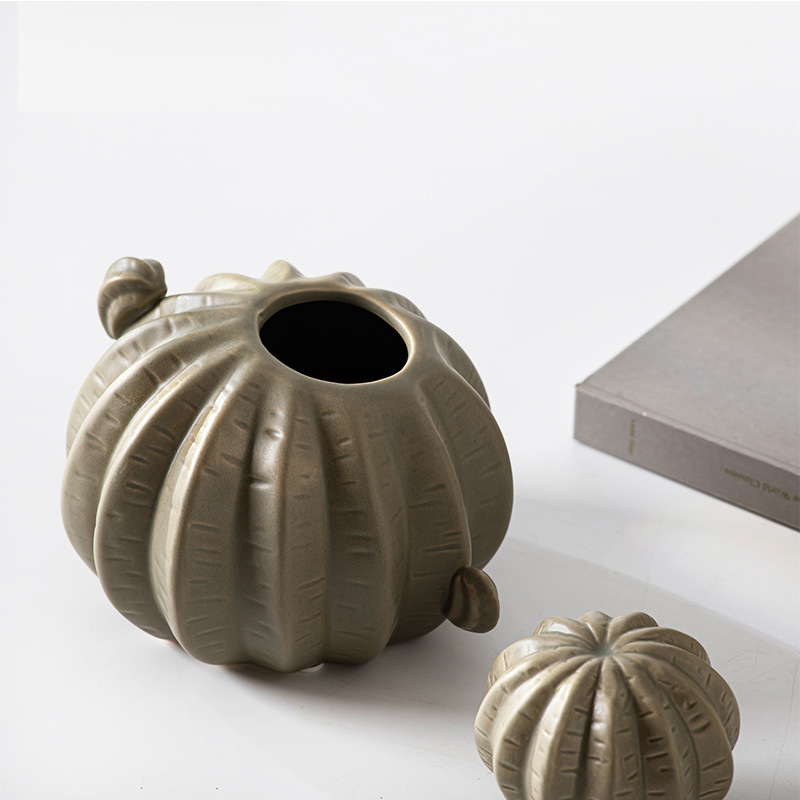 2026 Nordic-style green cactus ceramic decorative item for home living room TV cabinet, creative ceramic vase Application Scenario