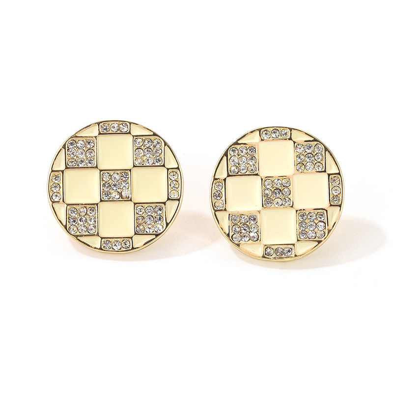 The new Korean fashion round wavy diamond-encruffled elegant earrings s925 silver needle exaggerated French light luxury niche style Item Picture