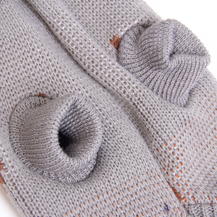 Factory wholesale pet clothes, autumn and winter teddy dog sweaters, British fashionable and cool clothing. Large orders enjoy better prices Application Scenario