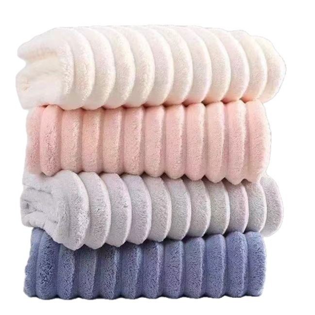 【 New High-quality thickened 】 Candy strip towels, bath towels, coral fleece beach towels are more water-absorbent and quick-drying than pure cotton Item Picture
