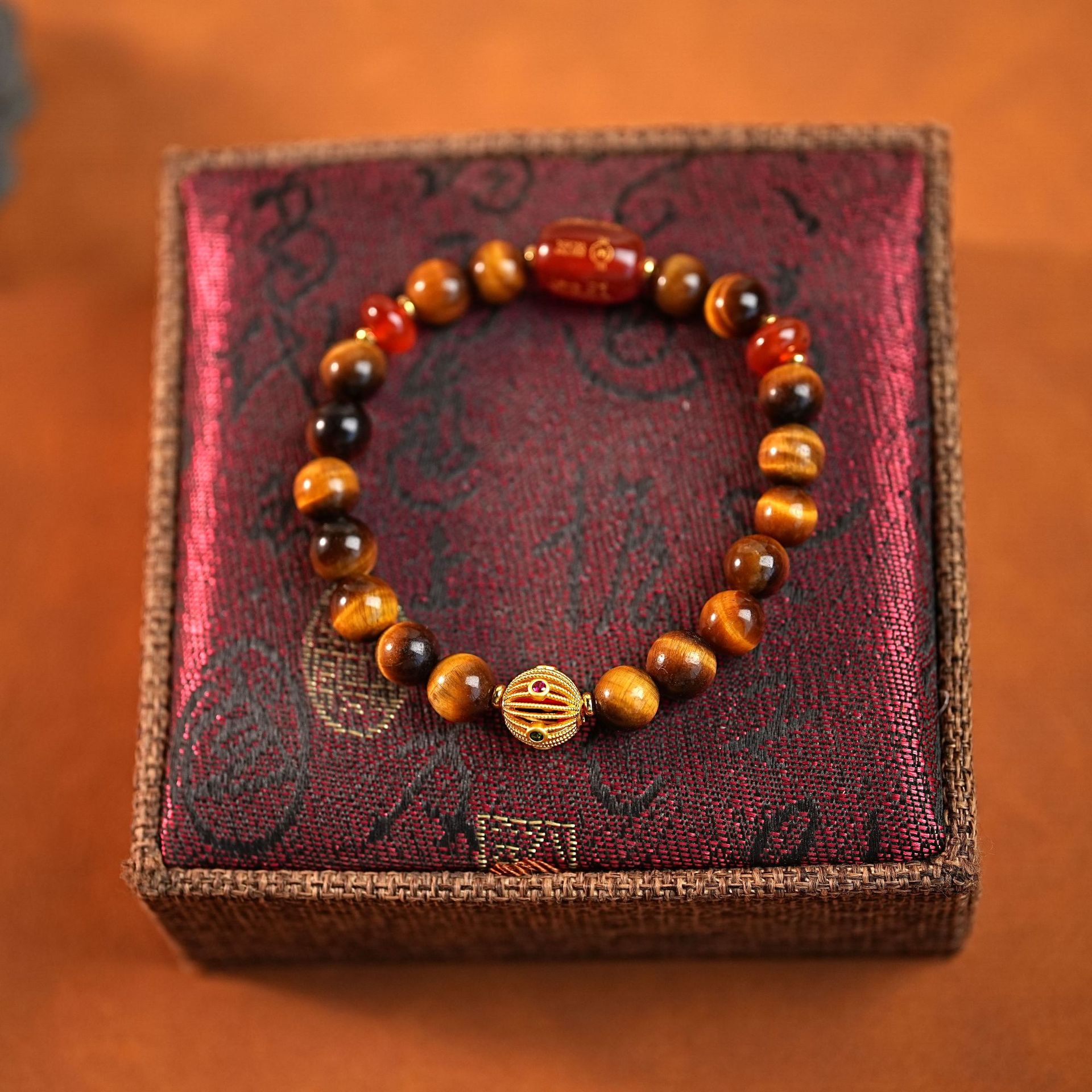 New Chinese-style natural agate bracelet, a retro, light luxury and simple women's bracelet, beaded jewelry accessory