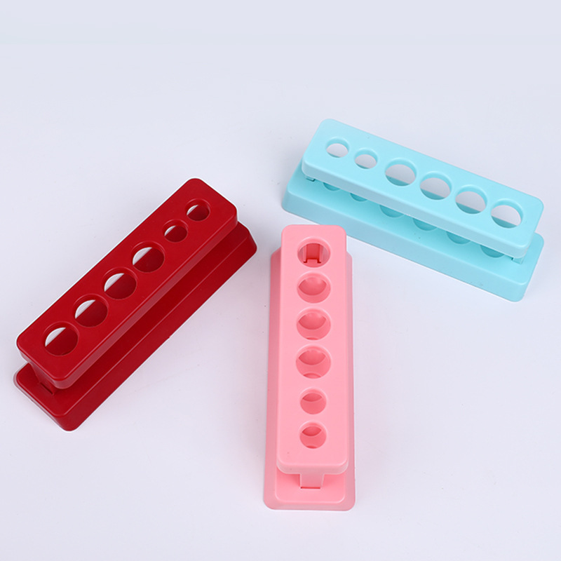 Children's science experiment set accessories Teaching AIDS six-hole plastic test tube rack, specially designed for biochemical experiments in kindergartens Specification image