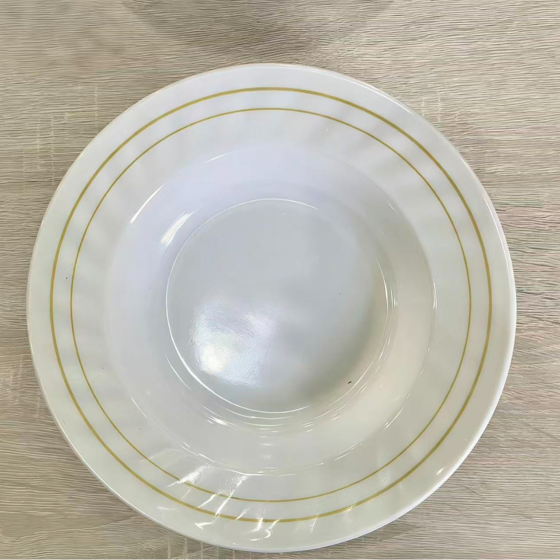 The simple wavy deep plate restaurant's Western-style soup and dish dual-purpose plate table has a high level of appearance full figure