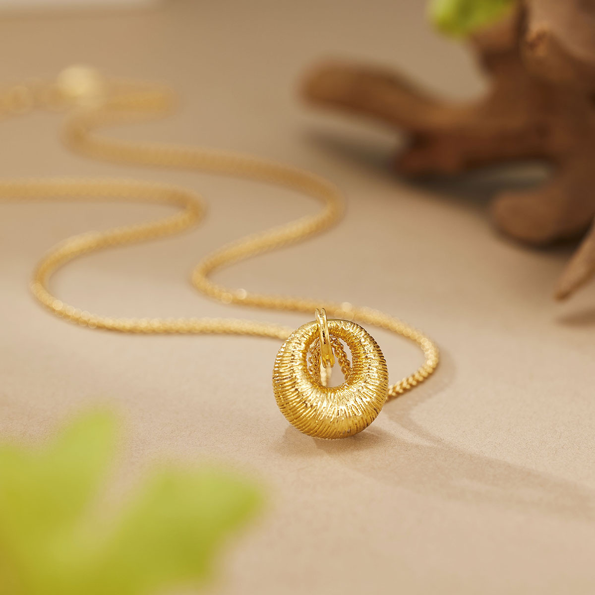 The same style of gold store's sand gold brushed gold tuotuo pendant necklace for women, Chinese-style peace pendant, small gold tuotuo round color hollowed-out Specification drawing