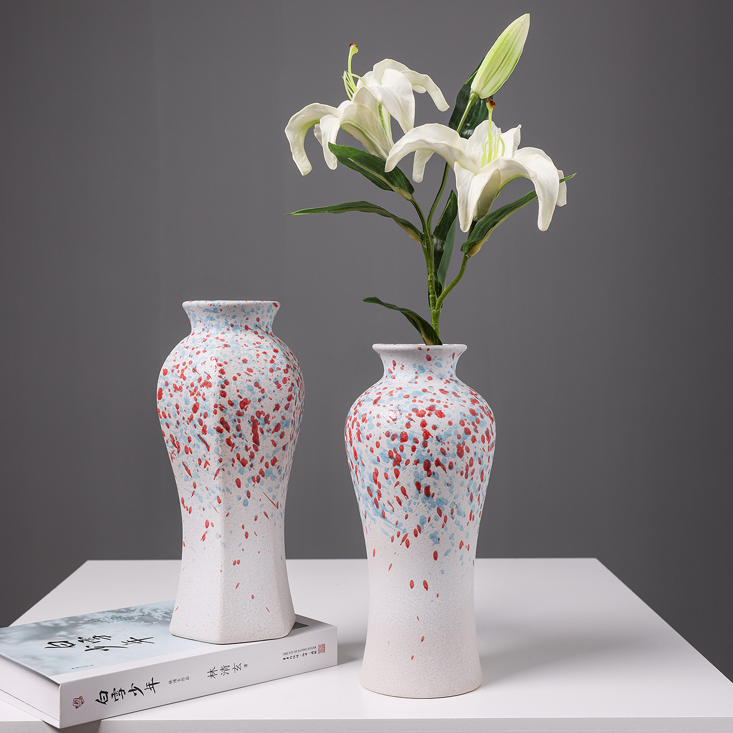 2025 European retro rough earthenware vase, a light luxury and high-end hotel and home dining table flower arrangement, Wabi-sabi style ceramic hydroponic flower vase Specification image