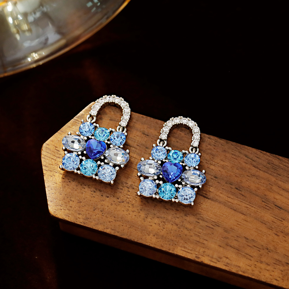 Hyacinth's light luxury and high-end style, full diamond bag earrings, women's niche design sense, super dazzling zirconia versatile ear studs and earrings Specification image