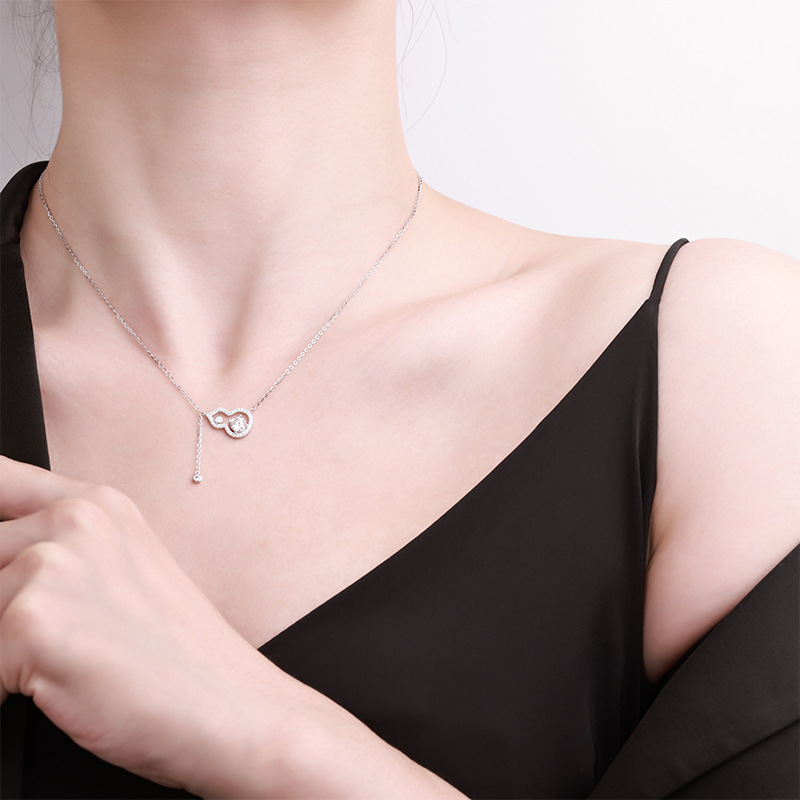 Tassel gourd necklace for women 2026 New style, new Chinese-style collarbone chain, light luxury, niche and high-end neckchain accessory wholesale details Picture