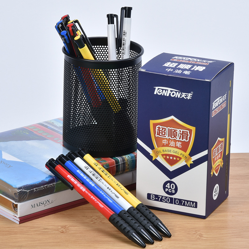 Tianfeng medium oil Pen for writing 750 office 0.7mm medium oil pen, 40 pieces per box, smooth writing details Picture