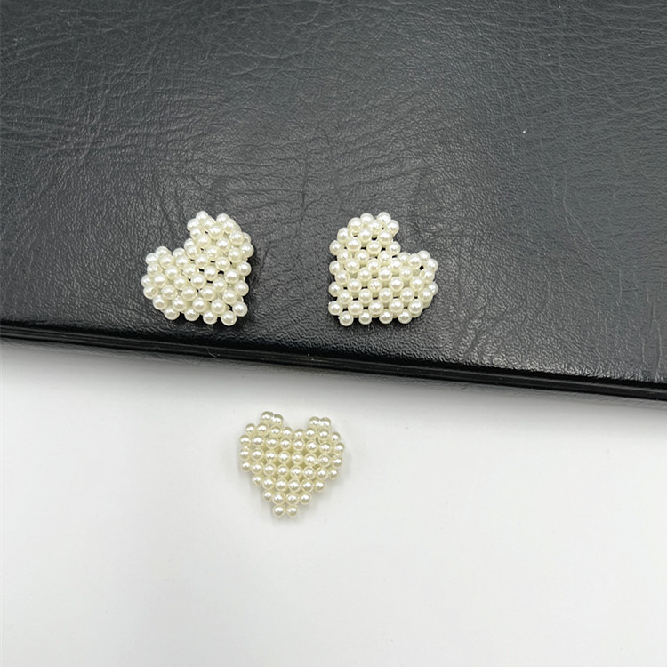 Hand-woven pearl double-layer heart-shaped socks, hair accessories, simple three-dimensional earrings, DIY accessories, clothing accessories Specification image