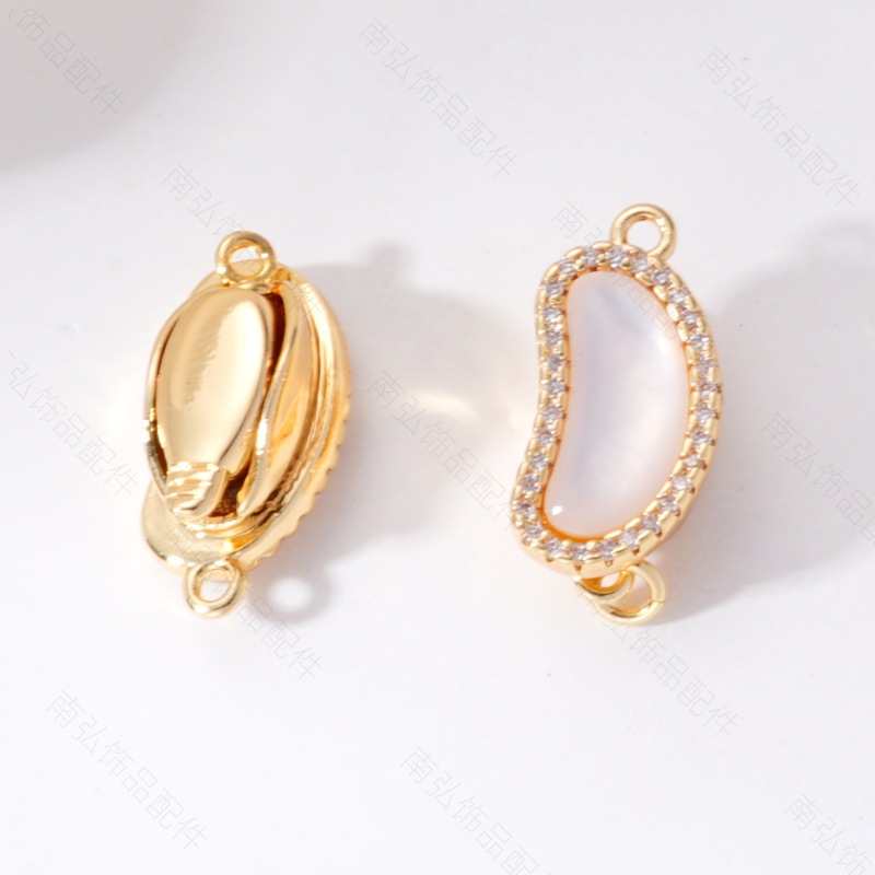 18k real gold copper plated with mother-of-pearl, slightly inlaid single-row pea buckle necklace, bracelet, sweater chain buckle, versatile and high-end gold inlay buckle Application Scenario