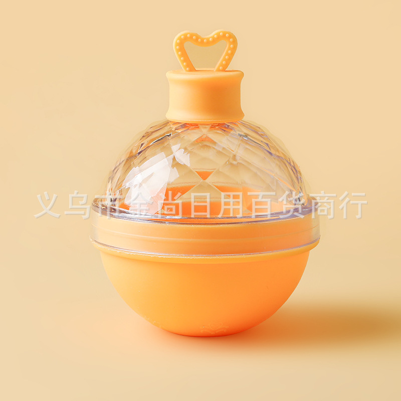 Food-grade silicone ice cube magic tool, ice hockey mold, heart-shaped round ball, large ice cube, ice cube tray, whisky for home use Application Scenario