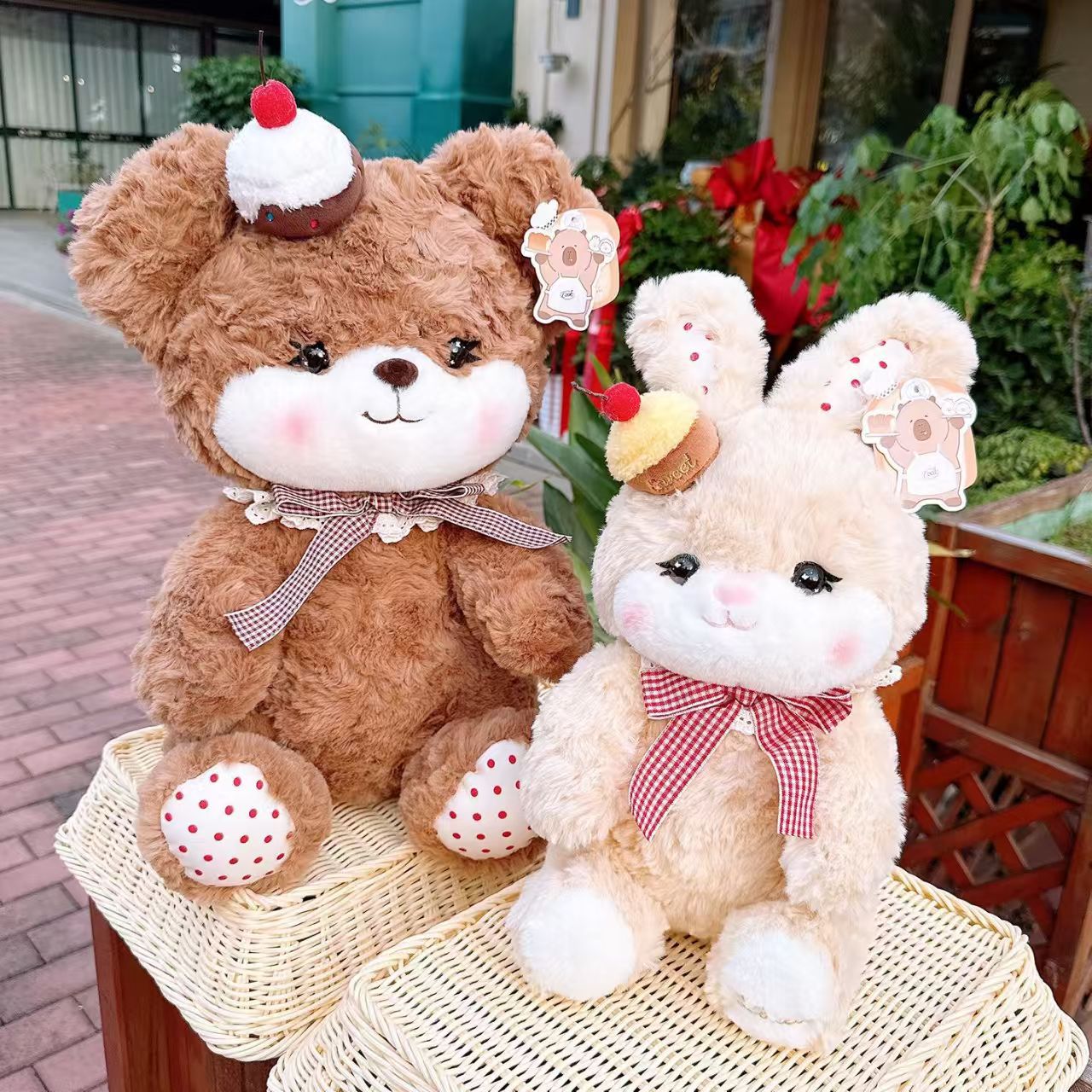 毛绒公仔、玩偶、娃娃实物图