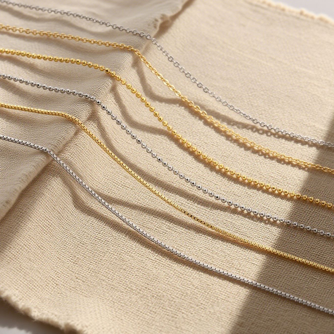 Color-preserving collarbone chain, O-shaped chain, ball chain, Chopin chain, box chain, adjustable necklace, lobster clasp, universal chain diy Application Scenario