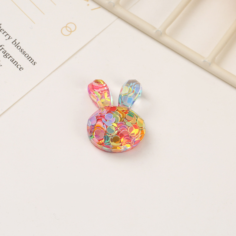 Cute little bear, colorful resin accessories, diy phone case, diamond-encrusted resin hair clip, ring accessories, handmade jewelry Application Scenario