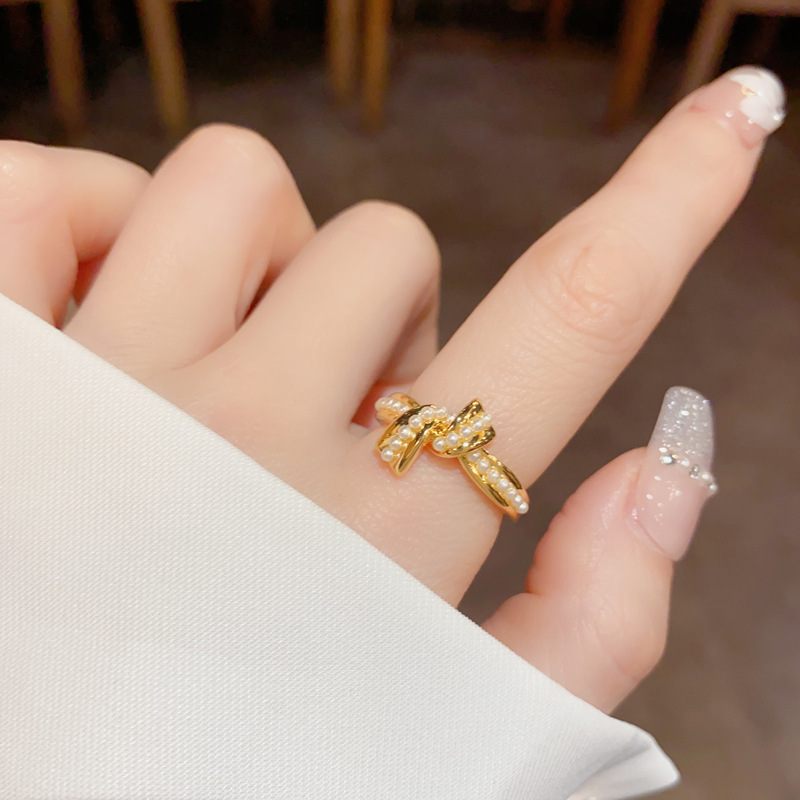 French retro design pearl knotted open ring, women's unique, fashionable, simple and elegant index finger ring accessory wholesale