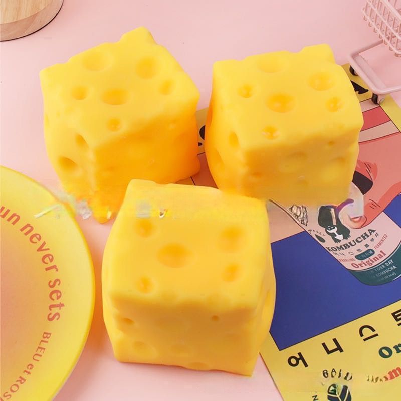 Cross-border magic cheese pinching slow-rebound creative toys, new and unique pinching creative gifts wholesale details Picture