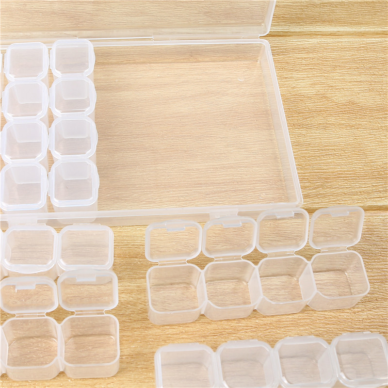 The manufacturer has 28-compartment flip-top transparent plastic box rectangular diamond painting jewelry cross-border storage box in stock Application Scenario