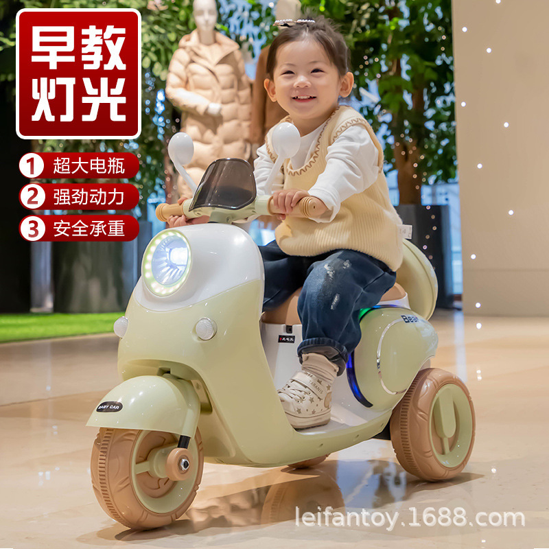 Dual-drive electric motorcycle with remote control, three-wheeled electric vehicle, male and female electric bike, passenger charging toy car Application Scenario