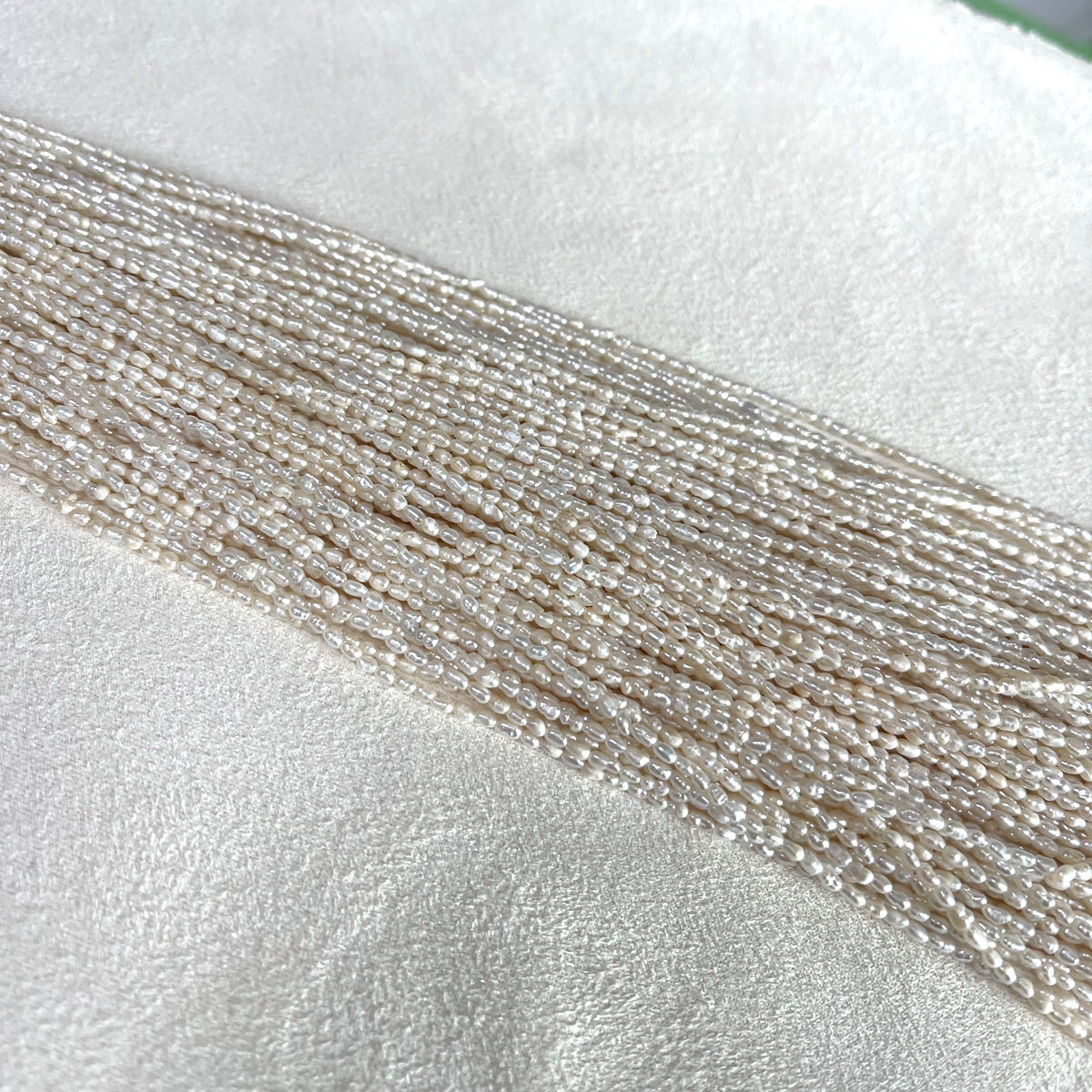 1.8-2mm extremely fine blemish super strong light natural fresh water millet bead necklace baby semi-finished product can be diy Application Scenario