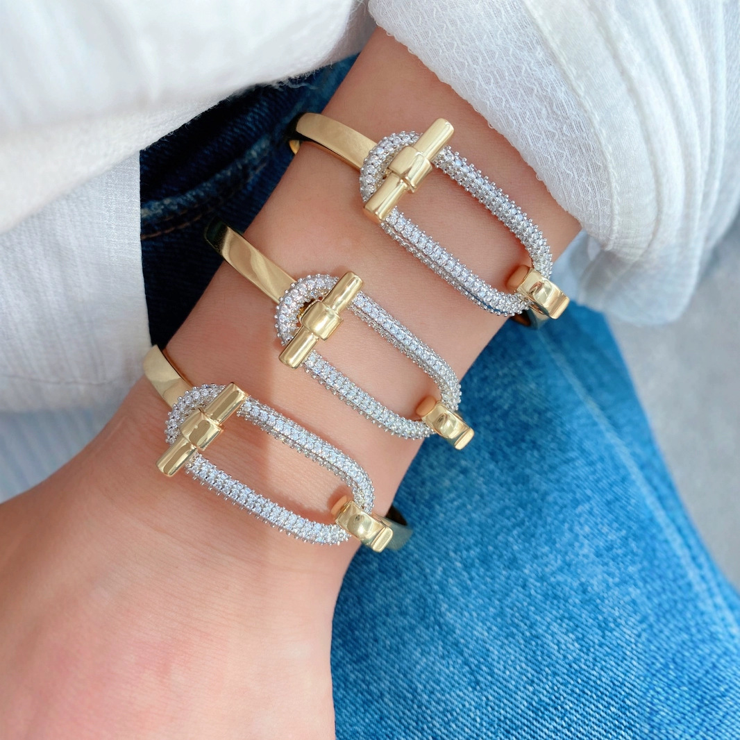 跨境新款横杆ot系列戒指手镯猪鼻子轻奢铜镶锆石手镯戒指女