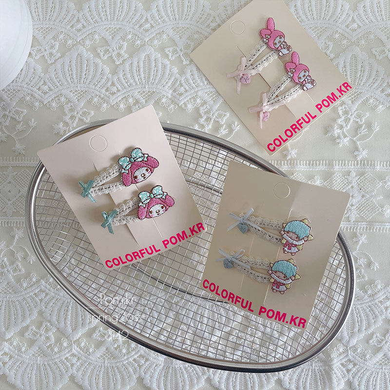 New Korean-style cartoon double lace bye-bye clip, handcrafted fabric children's side broken hair bangs clip, baby side clip Application Scenario