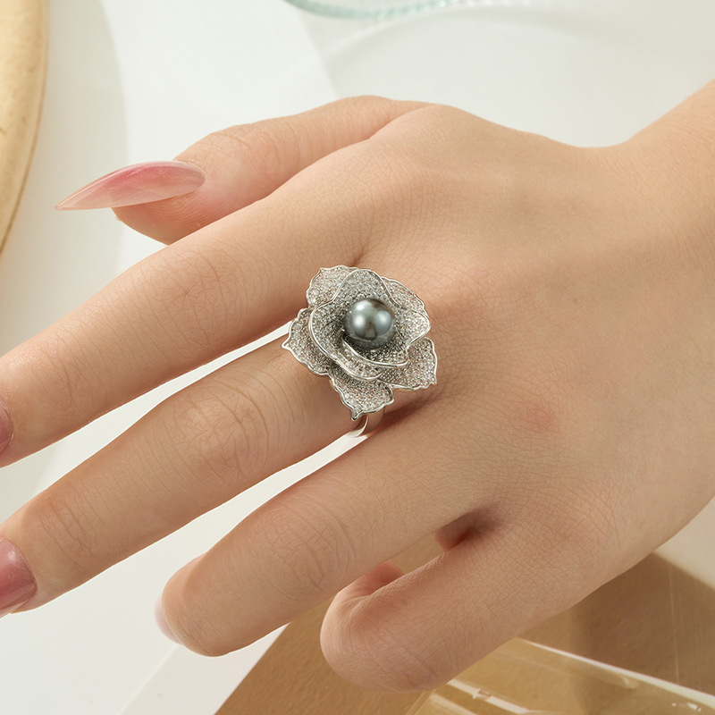 A light luxury and high-end grey pearl camellia open ring, a copper alloy slightly inlaid zircon adjustable index finger ring details Picture