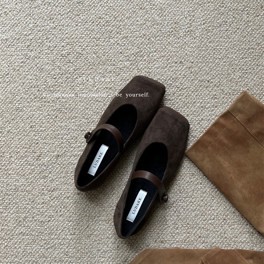 方头玛丽珍鞋女鞋子2023年秋冬新款绒面一字带复古配裙子加绒单鞋