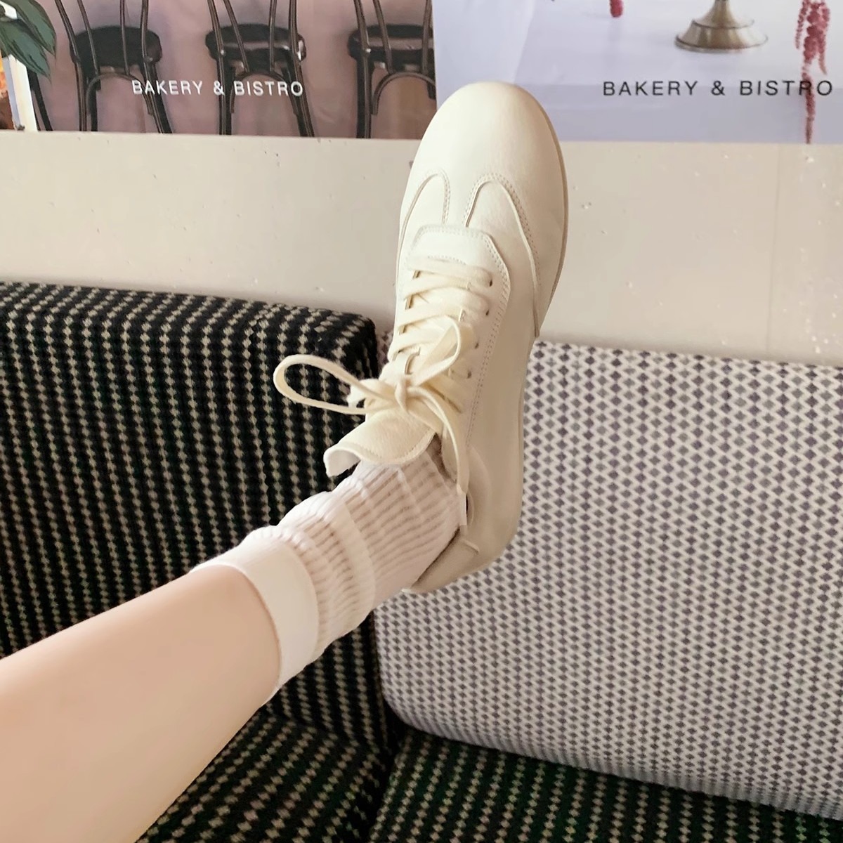 Grape ma's same style milk cream girl, super soft leather surface, delicate round toe lace-up Forrest Gump shoes, versatile white sneakers, Detraining shoes Specification image