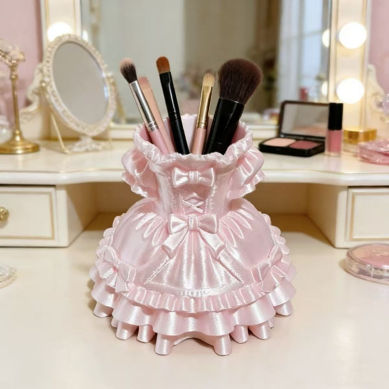 3D printed new princess dress, Lolita girl, cute desktop storage box, pen holder, cosmetic decoration piece details Picture