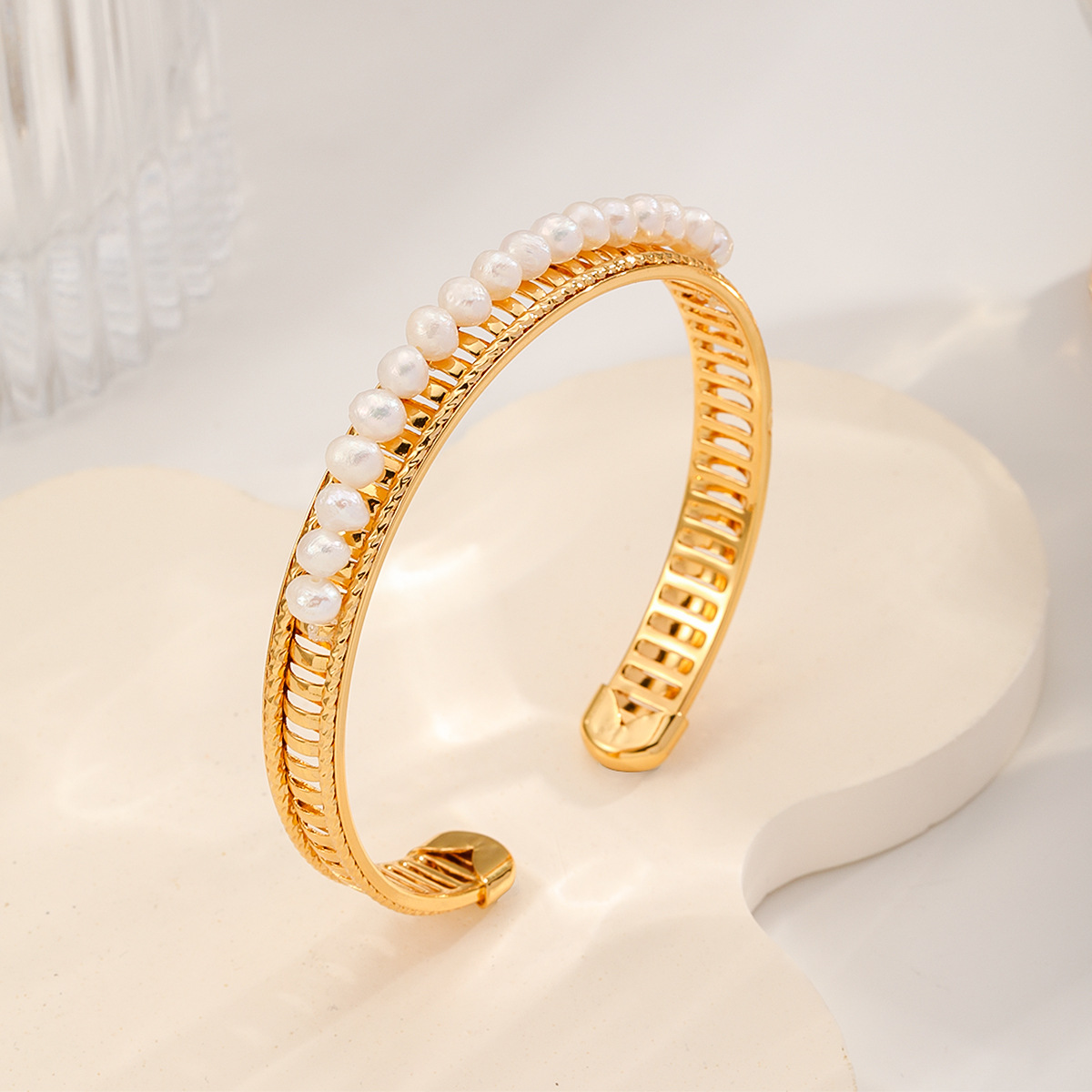 Nasha high-quality heavy industry freshwater pearl bracelet, high version enamel copper plated 18K real gold jewelry bracelet Specification image