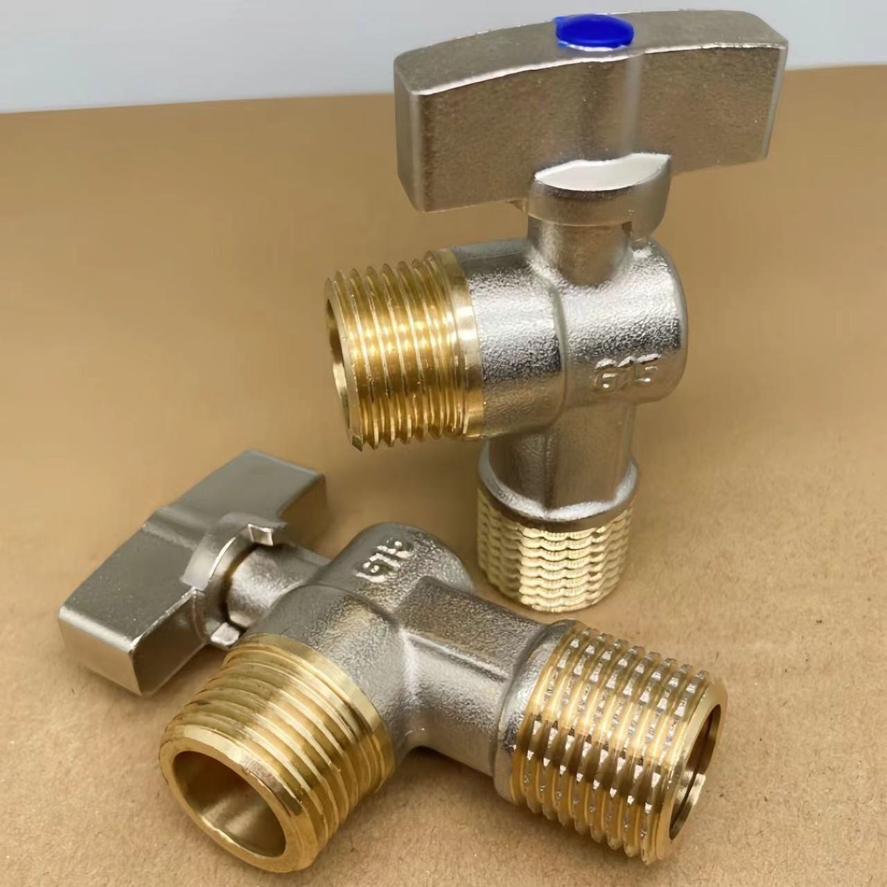 三角阀 全铜加厚角阀家用热水器马桶通用冷热水开关4分大流量角阀