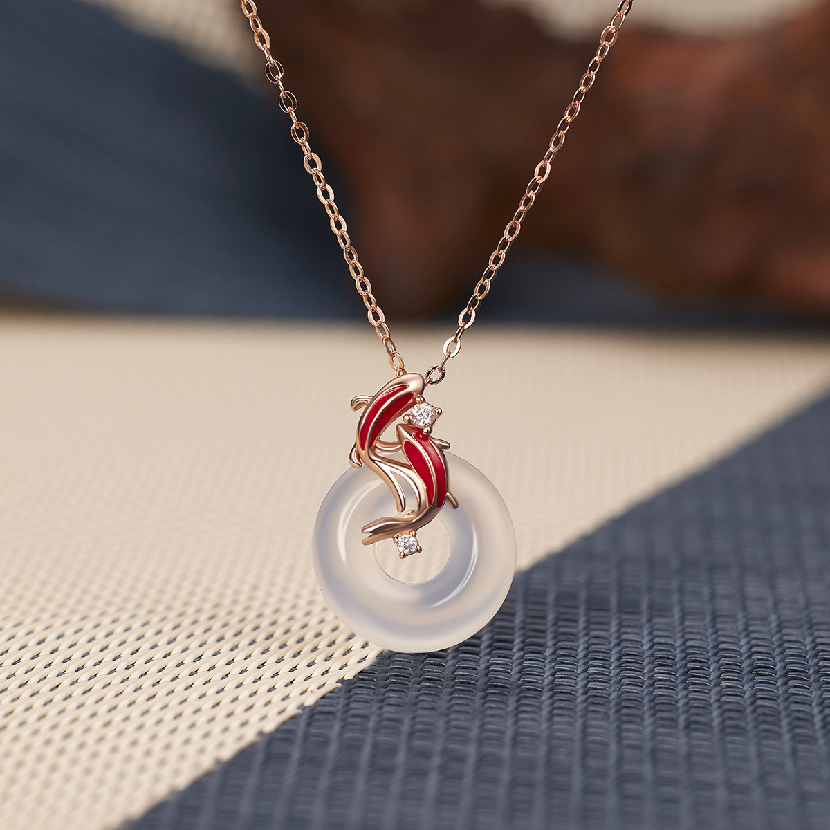 S925 Silver National Trend Resin Carp Collarbone Chain Koi Necklace, Women's inlaid white chalcedony Peace Pendant, Niche light Luxury Pendant full figure