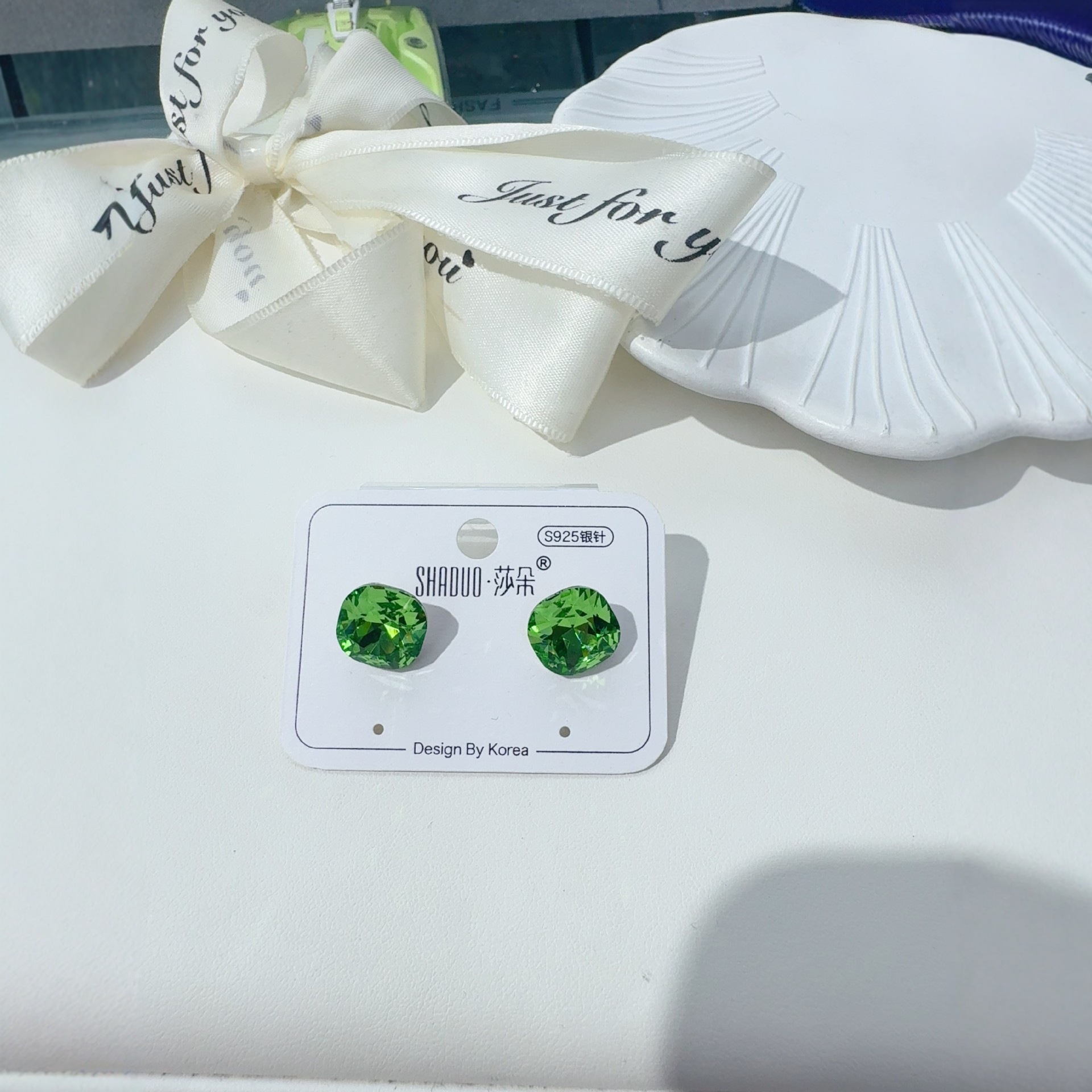 Korean-style Swarovski crystal multi-color super flash fat Fanghua Zi ear studs, star-style pure silver ear studs, first-hand supply, women's accessories, ear studs, ins style ear studs for men and women Application Scenario