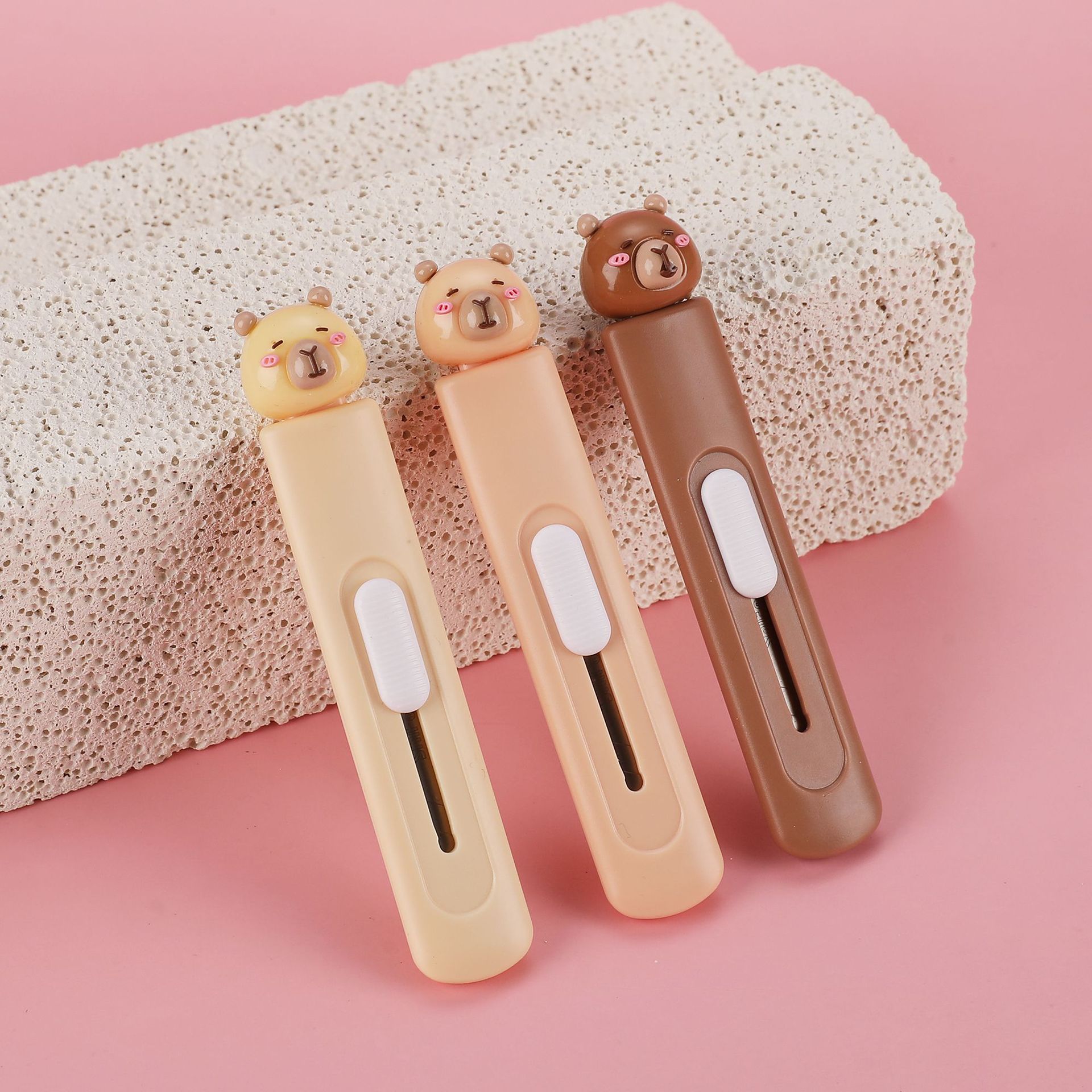 Pioneer 8172 Capibara Utility Knife, cute Capybara, student handmade wallpaper knife, Mini knife for opening packages Specification image