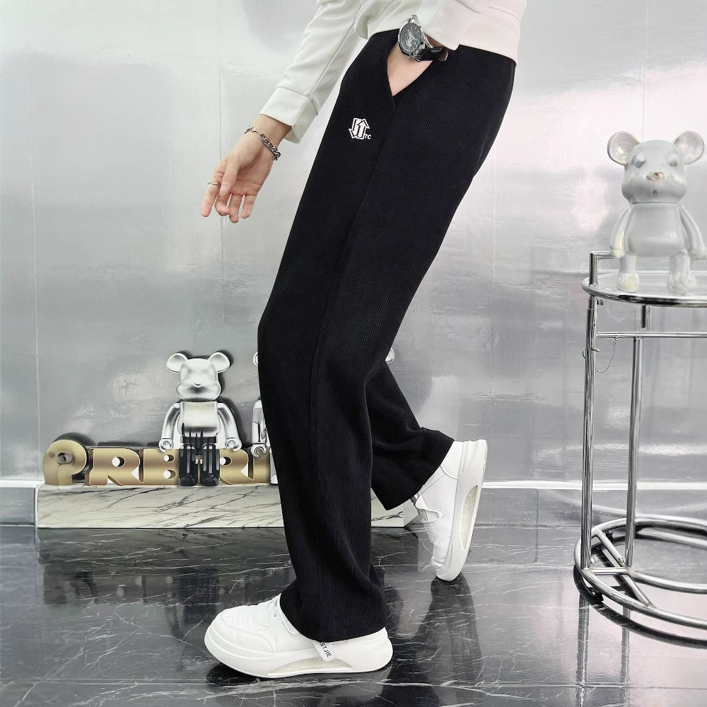2025 New autumn and winter skinny casual pants, sweatpants, men's sport pants, loose, cool and thickened casual pants for young people Application Scenario