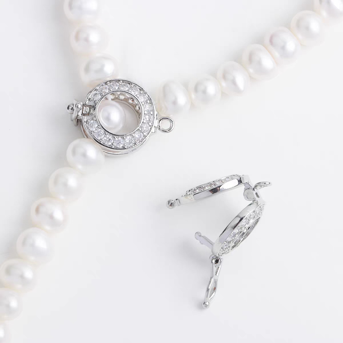 18K color-preserving gold, zircon inlaid, round heart-shaped OT clasp, diy bracelet, necklace, connecting clasp, ending clasp accessory details Picture