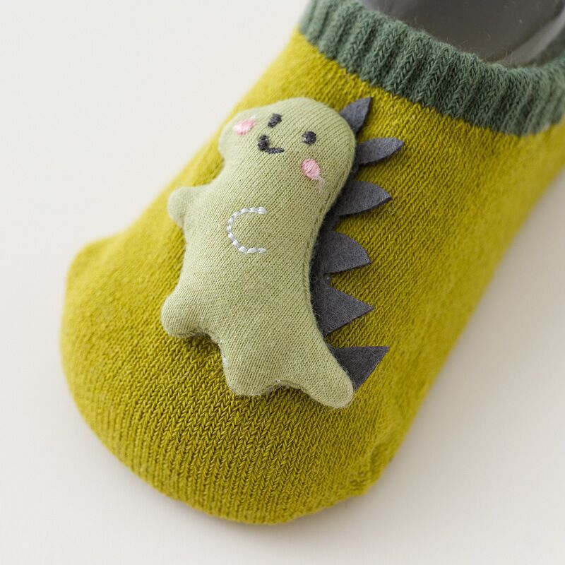 Baby floor socks for autumn and winter warmth, anti-slip with glue, baby walking socks, cute dolls, children's socks manufacturer wholesale Application Scenario