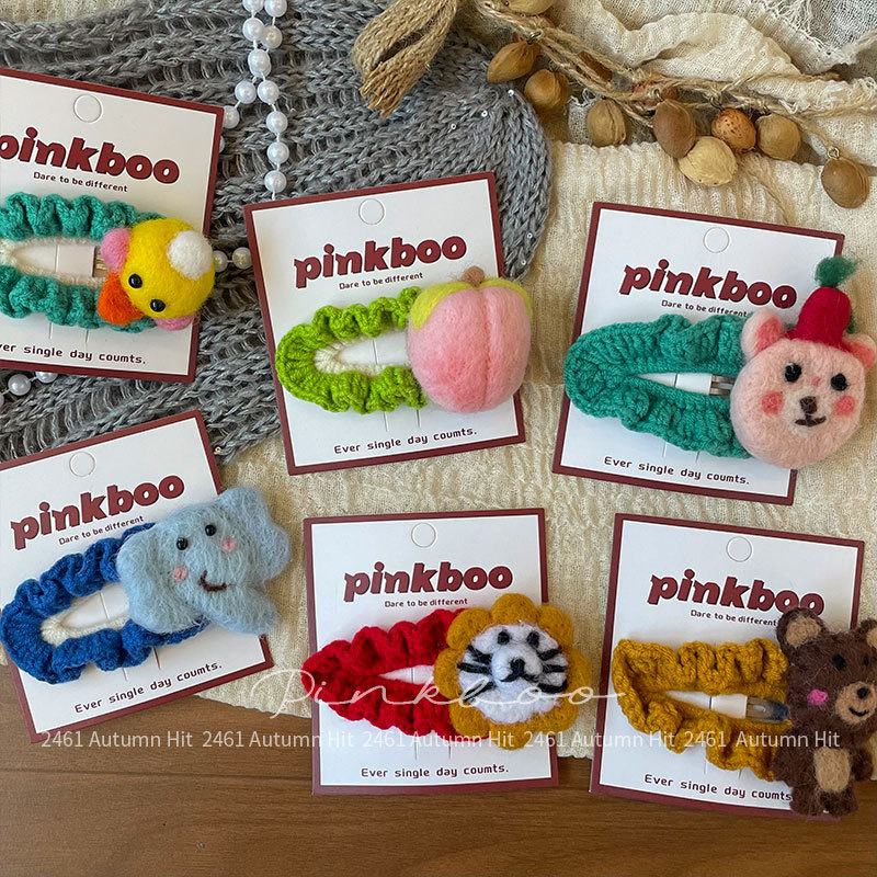 New Korean-style handcrafted wool felt hair clips for children, cute little bear Bye-bye clips, autumn side broken bangs clips for girls details Picture