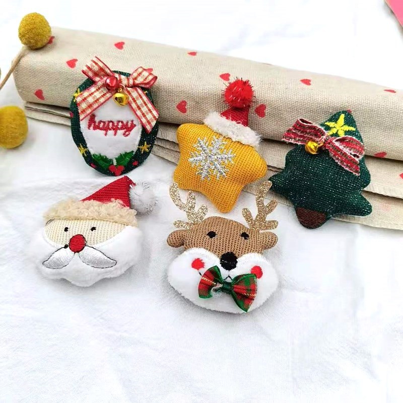 2020新款圣诞毛绒公仔配件  胸针 包包手机壳鞋袜配饰辅料产品图